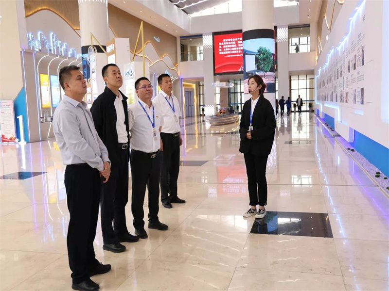 171684313428670757.jpg 中國企業聯合會、中國企業家協會企業文化工作委員會秘書長王建軍到中能公司調研指導工作(2).jpg