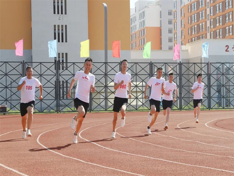161686924983232128.jpg 選煤分公司舉辦“向未來·奔跑吧”職工田徑比賽(4).jpg