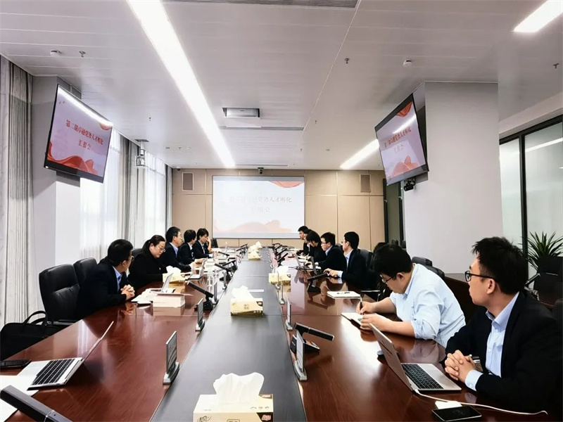 091688870047324548.jpg 榆北煤業:強隊伍 助發展 這個“卓越黨務人才孵化”不簡單.jpg