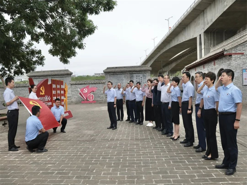 151689409880690009.jpg 陜煤集團審計部黨支部與公司機關經營黨支部開展聯合主題黨日活動(3).jpg